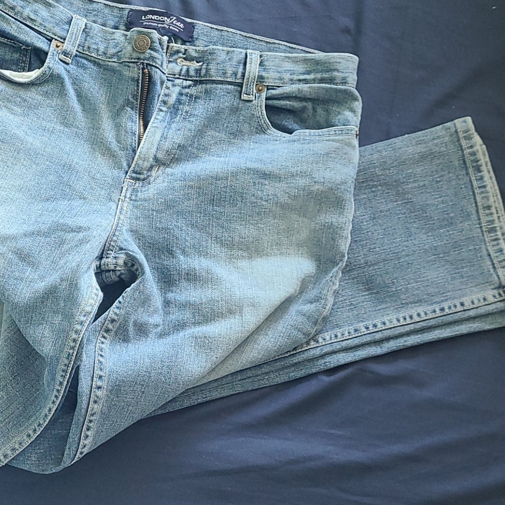 Straight leg denim jeans. Mint Condition! - Picture 2 of 5